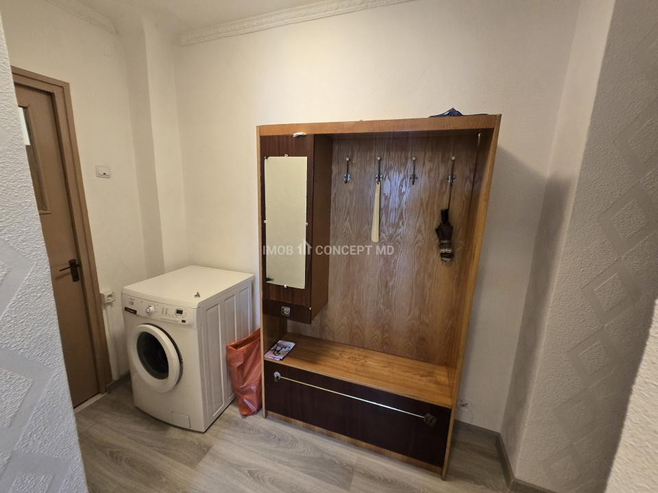 VANZARE APARTAMENT 4 CAMERE zona REUBLICII-NORD
