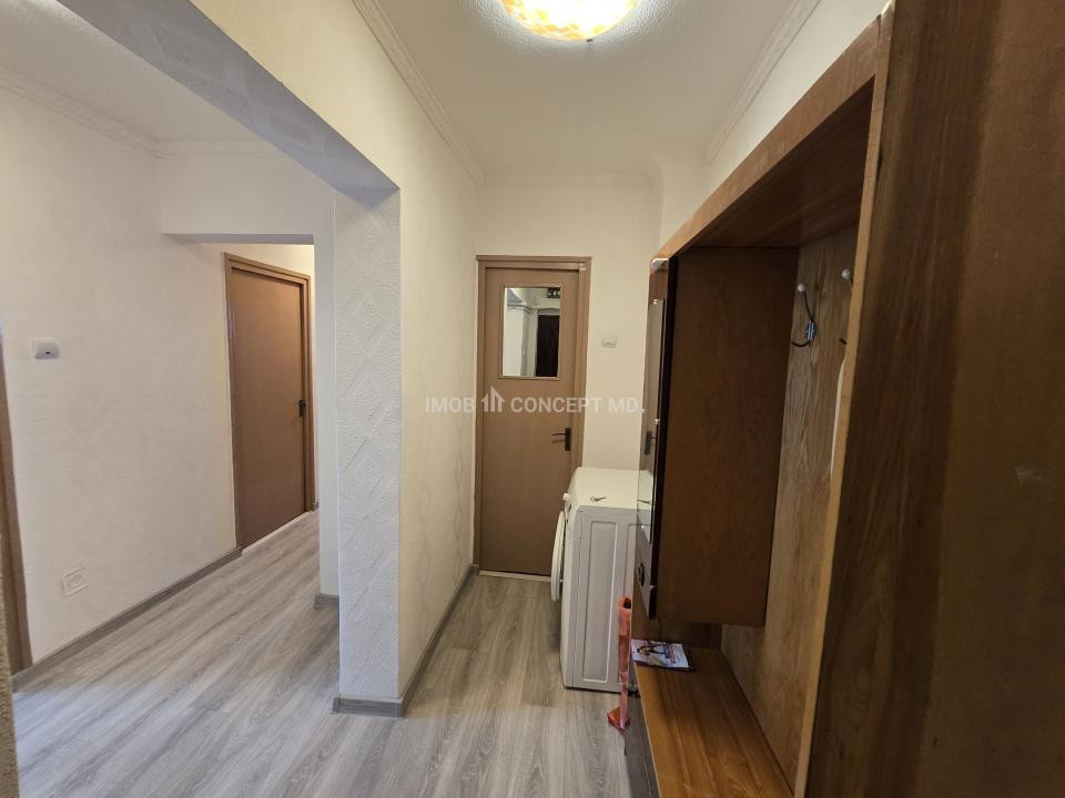 VANZARE APARTAMENT 4 CAMERE zona REUBLICII-NORD