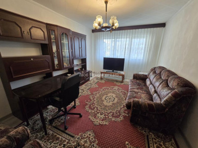 VANZARE APARTAMENT 4 CAMERE zona REUBLICII-NORD