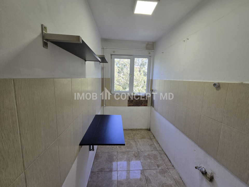 VANZARE apartament 2 camere renovat, in zona Marasesti