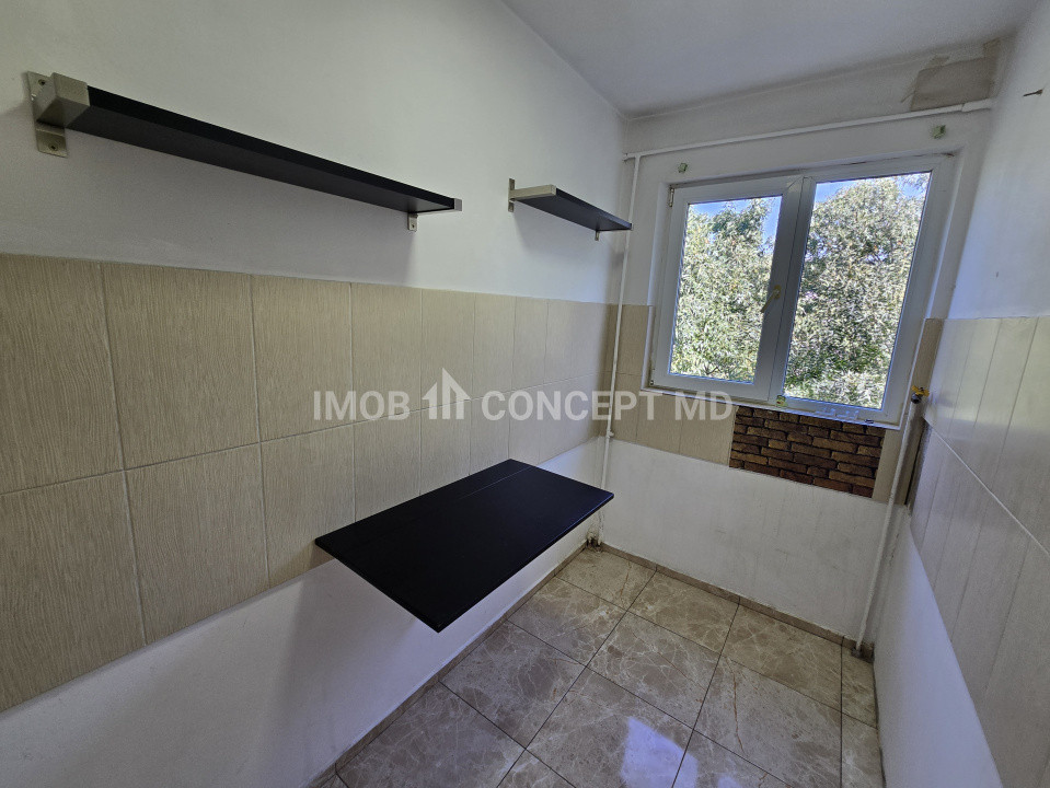 VANZARE apartament 2 camere renovat, in zona Marasesti