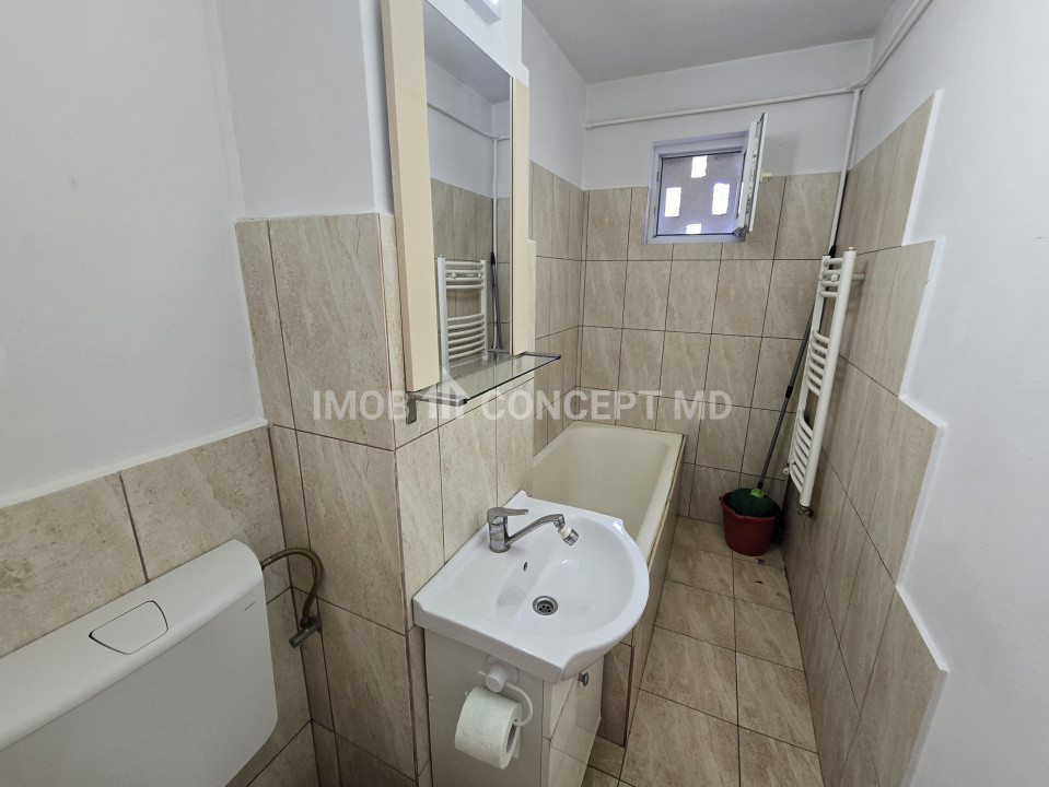 VANZARE apartament 2 camere renovat, in zona Marasesti