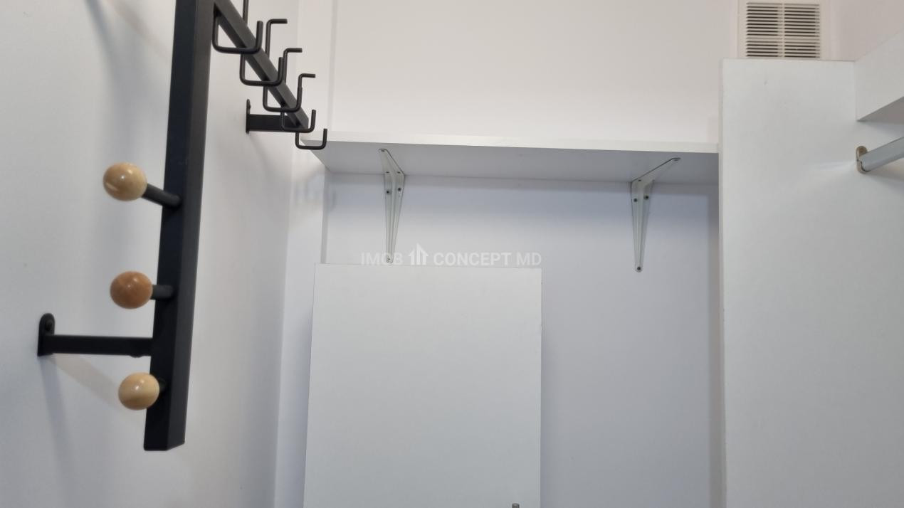 VANZARE apartament 2 camere, renovat in Z. Centrala- Catedrala 