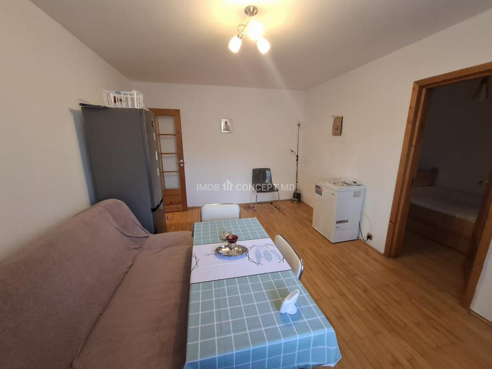 Inchiriere apartament 2 camere in zona Nord-Intrarea Castor