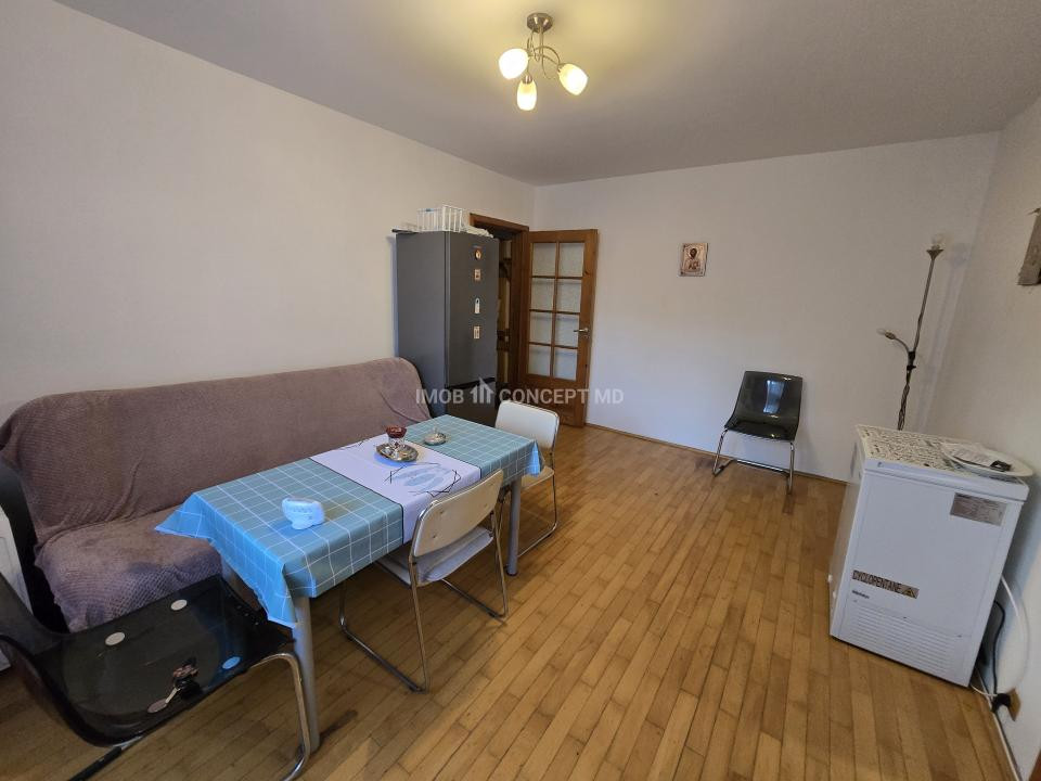 Inchiriere apartament 2 camere in zona Nord-Intrarea Castor