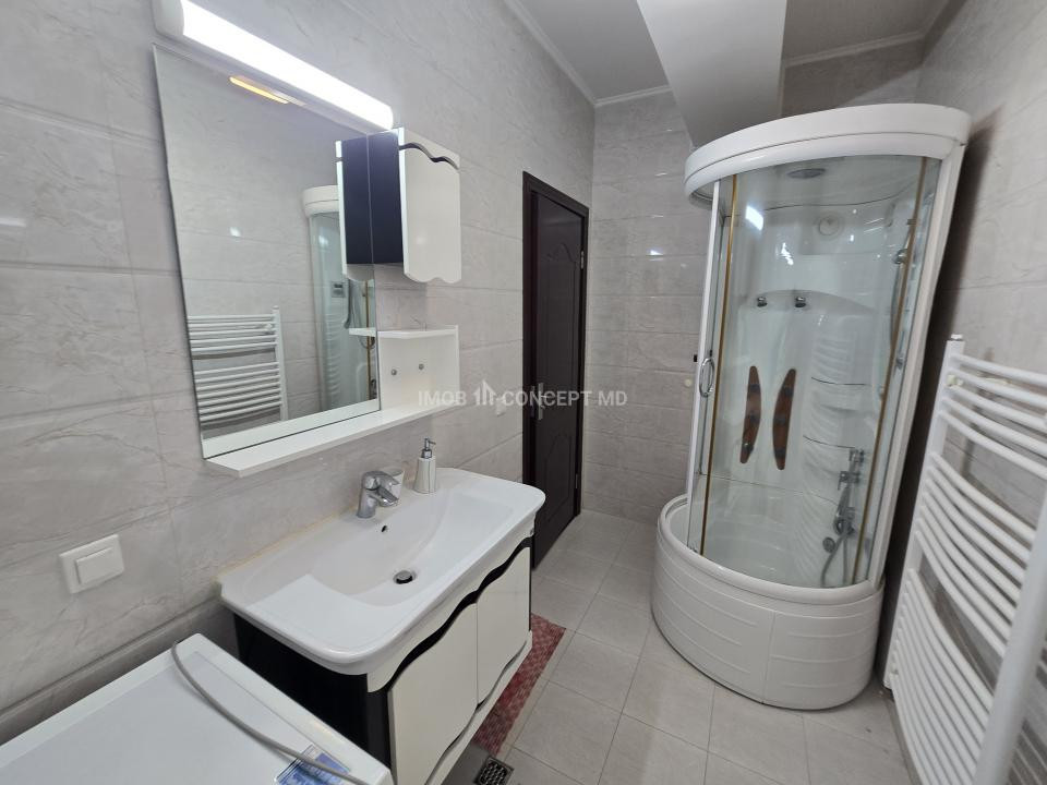 INCHIRIERE APARTAMENT 3 CAMERE modern in zona Albert