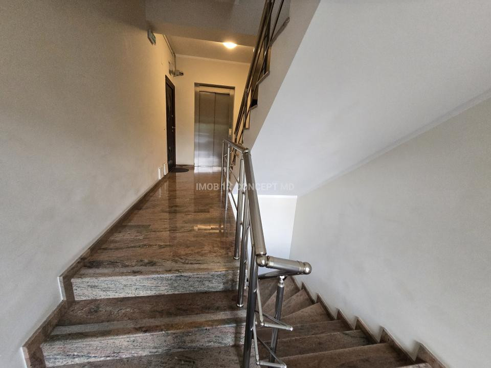 INCHIRIERE APARTAMENT 3 CAMERE modern in zona Albert
