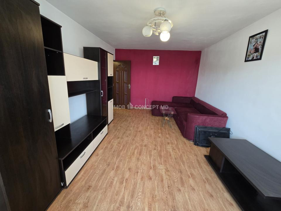 Apartament Ideal cu Două Camere, Preț Mic, Acte la Zi - Strada Domnișori