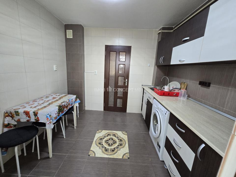 Apartament Ideal cu Două Camere, Preț Mic, Acte la Zi - Strada Domnișori