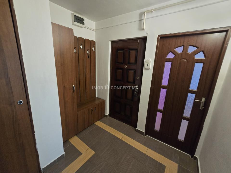 Apartament Ideal cu Două Camere, Preț Mic, Acte la Zi - Strada Domnișori