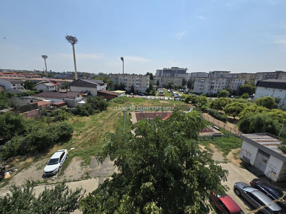 Apartament Ideal cu Două Camere, Preț Mic, Acte la Zi - Strada Domnișori