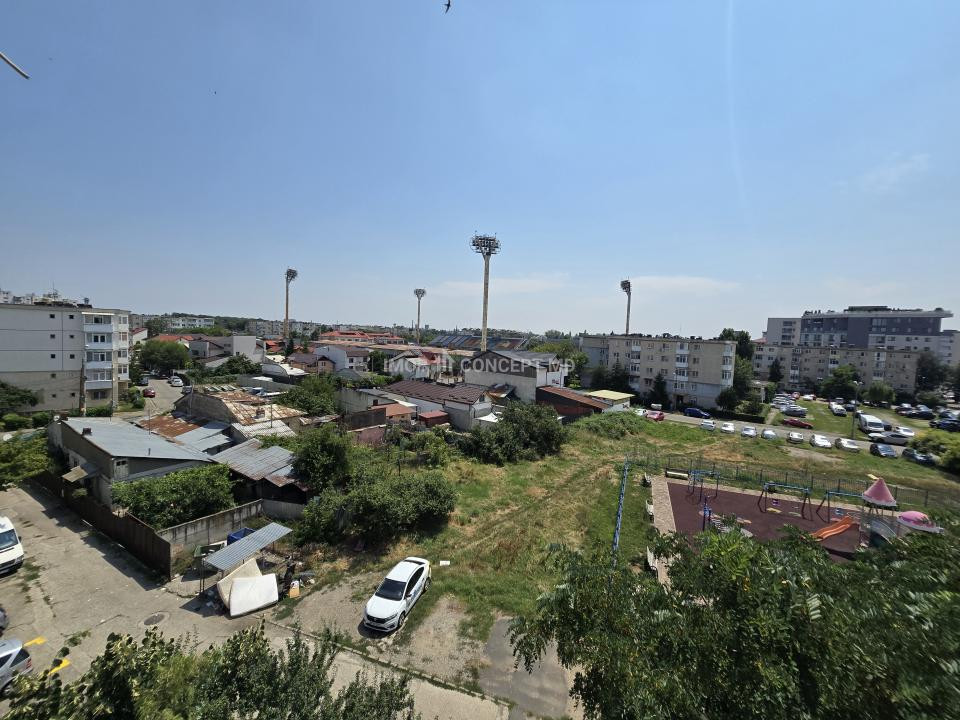 Apartament Ideal cu Două Camere, Preț Mic, Acte la Zi - Strada Domnișori