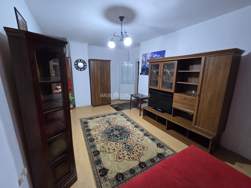 INCHIRIERE GARSONIERA moderna  in Ploiesti, zona Baraolt