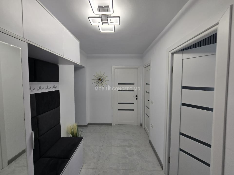 INCHIRIERE apartament modern 3 camere in zona Cina