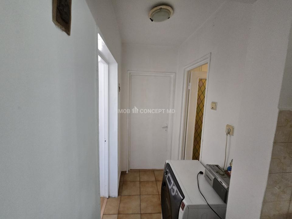 VANZARE Apartament 2 camere zona Vest-West Mall