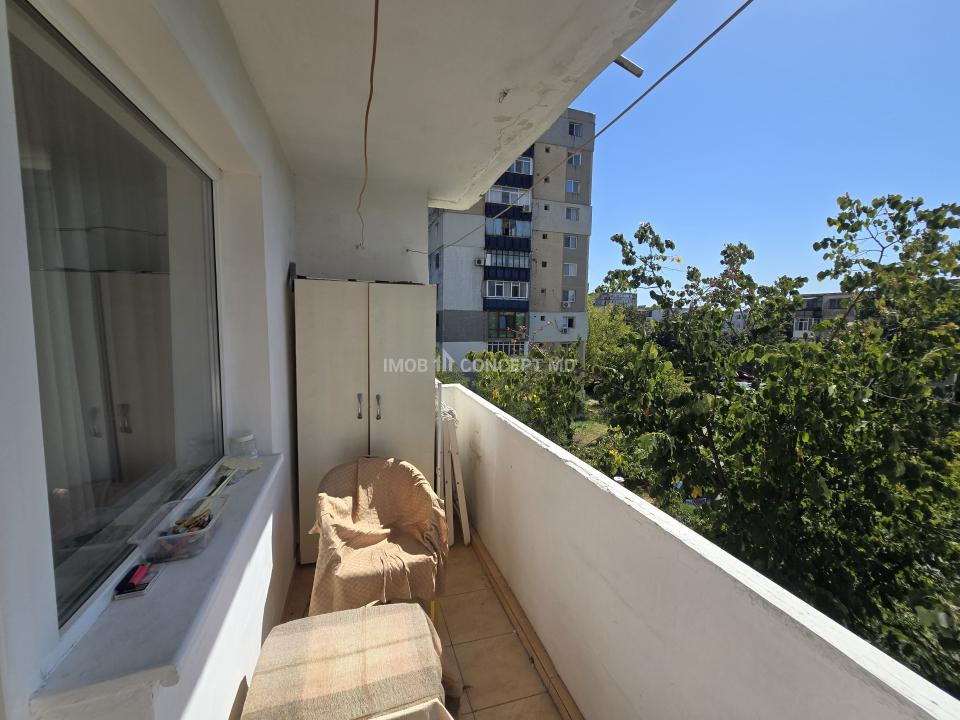 VANZARE Apartament 2 camere zona Vest-West Mall