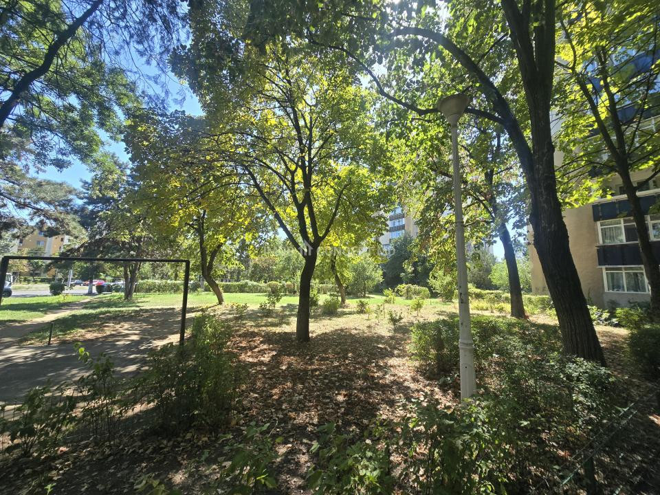 VANZARE Apartament 2 camere zona Vest-West Mall