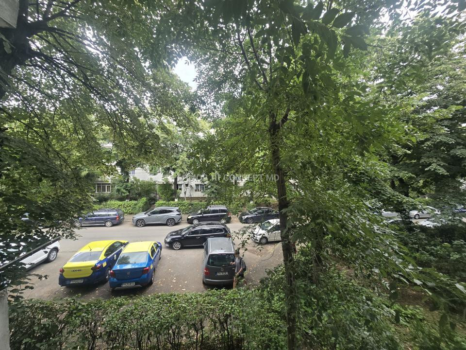 VANZARE APARTAMENT 3 CAMERE in Ploiesti, zona Vest-Baraolt
