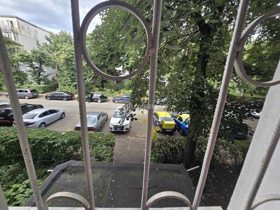 VANZARE APARTAMENT 3 CAMERE in Ploiesti, zona Vest-Baraolt
