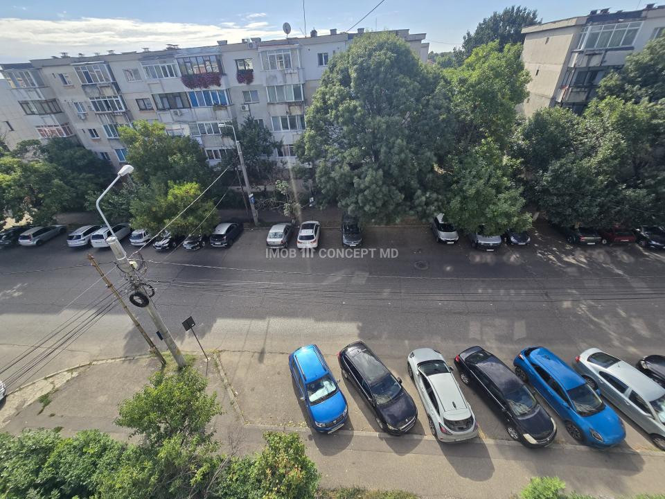 VANZARE APARTAMENT 2 CAMERE in zona Mihai Bravu