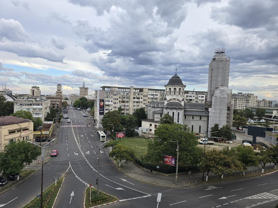 INCHIRIERE GARSONIERA SPATIOASA in zona Ultracentrala