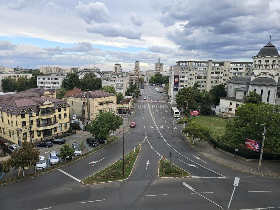 INCHIRIERE GARSONIERA SPATIOASA in zona Ultracentrala