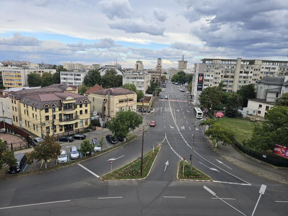 INCHIRIERE GARSONIERA SPATIOASA in zona Ultracentrala