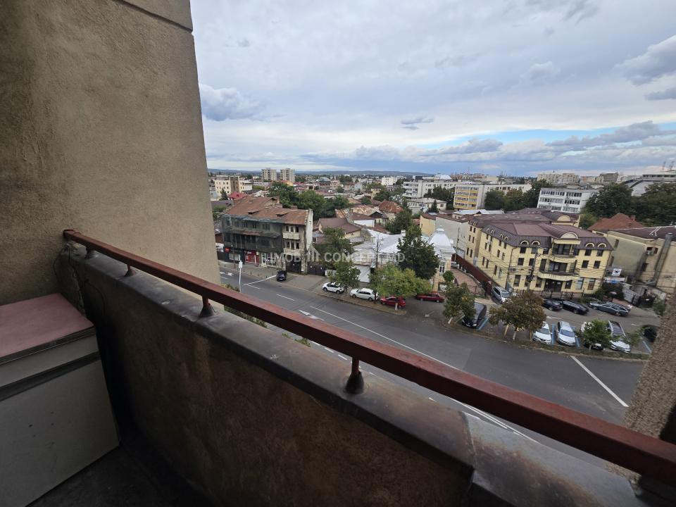 INCHIRIERE GARSONIERA SPATIOASA in zona Ultracentrala