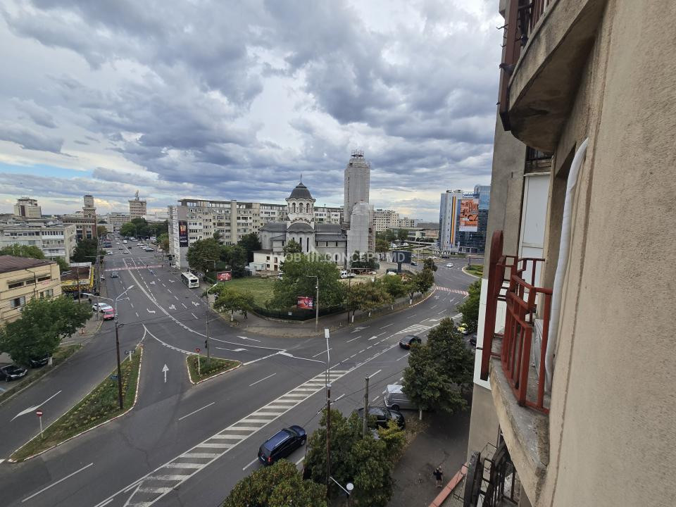 INCHIRIERE GARSONIERA SPATIOASA in zona Ultracentrala