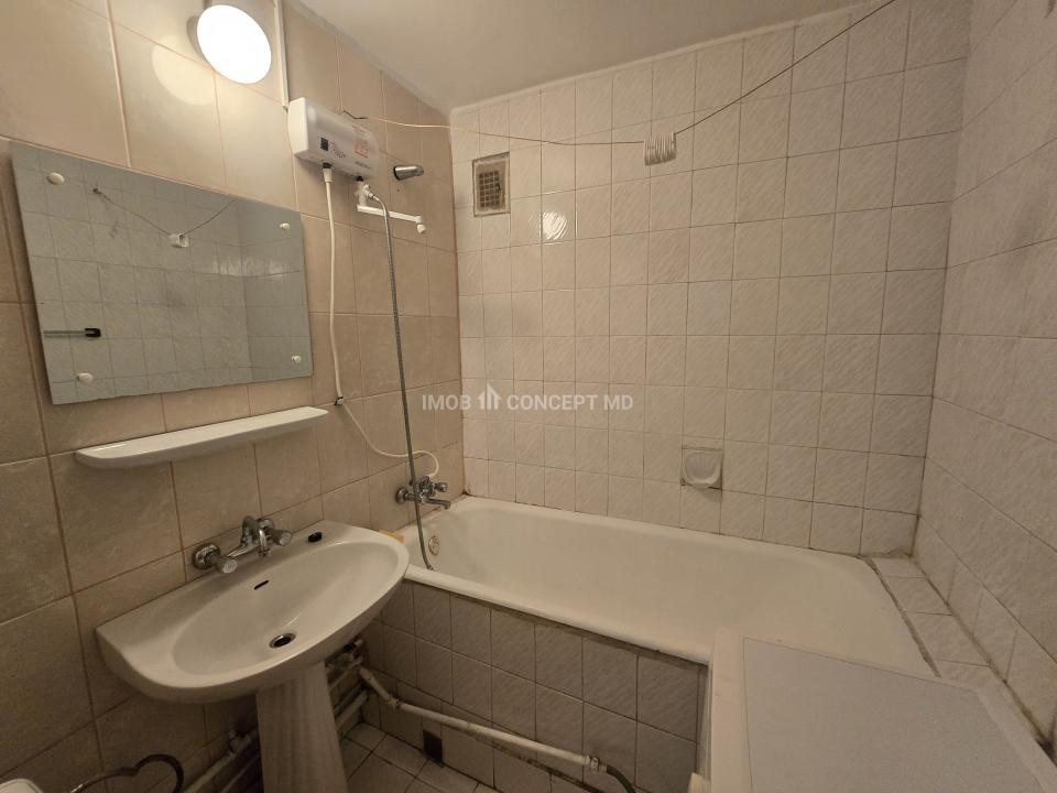INCHIRIERE GARSONIERA SPATIOASA in zona Ultracentrala
