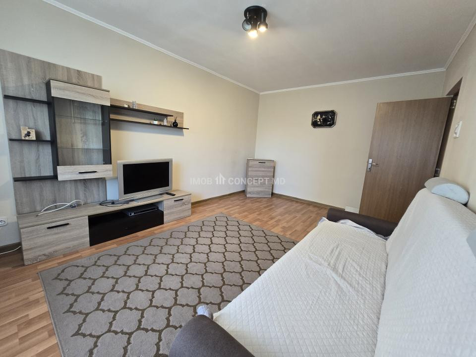 Inchiriere apartament 3 camere spatios in zona Pta M Viteazul