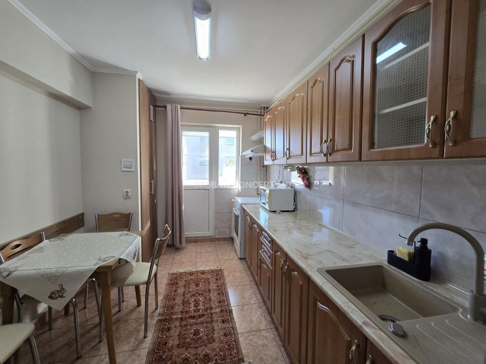 Inchiriere apartament 3 camere spatios in zona Pta M Viteazul