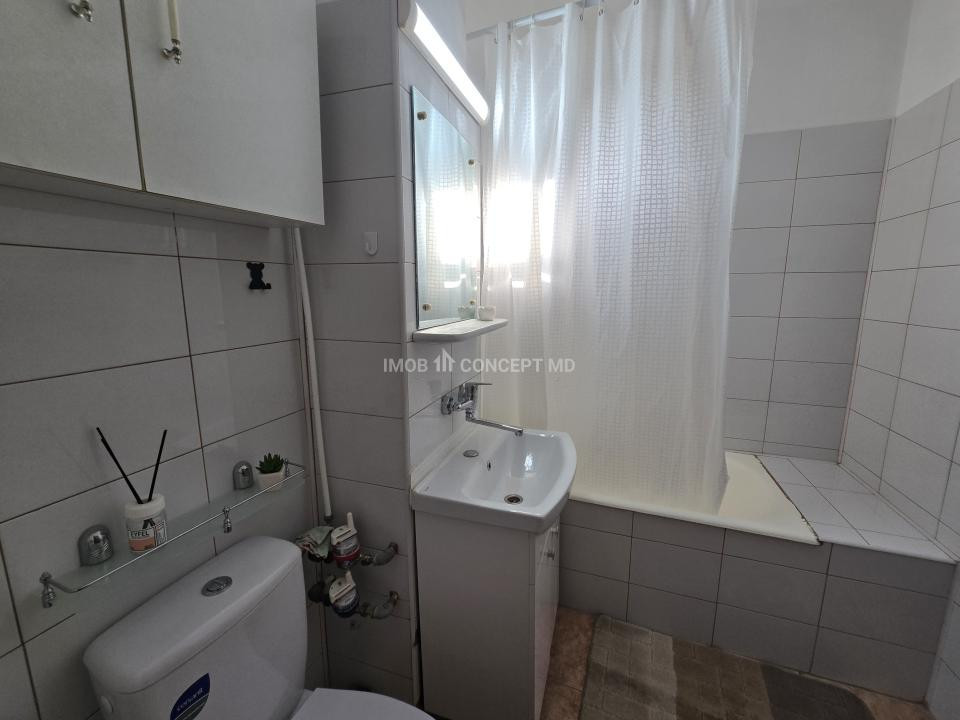 Inchiriere apartament 3 camere spatios in zona Pta M Viteazul