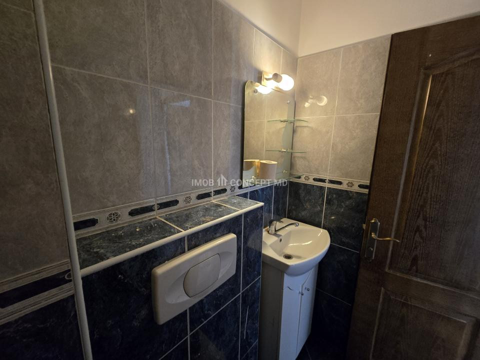 VANZARE apartament 3 camere, 2 bai in zona Pta M Viteazul