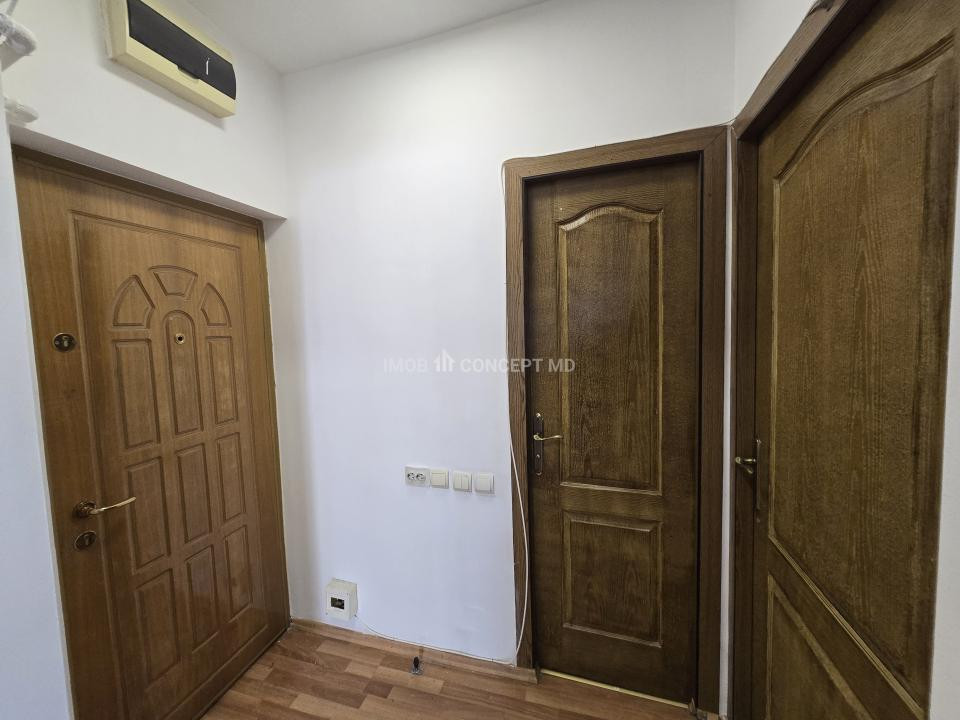 VANZARE apartament 3 camere, 2 bai in zona Pta M Viteazul