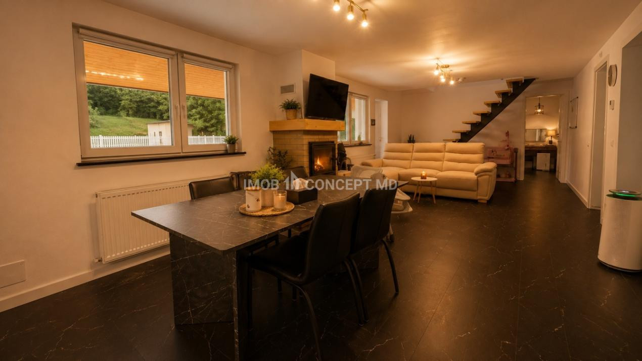 VANZARE Casa-vila cu teren generos si padure, Surani-Prahova