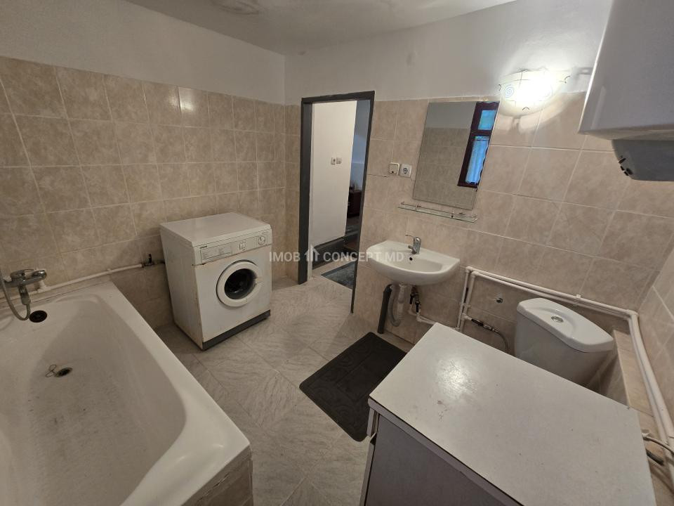 Vanzare Casuta pitoreasca la padure, teren 3159mp, in Gogeasca