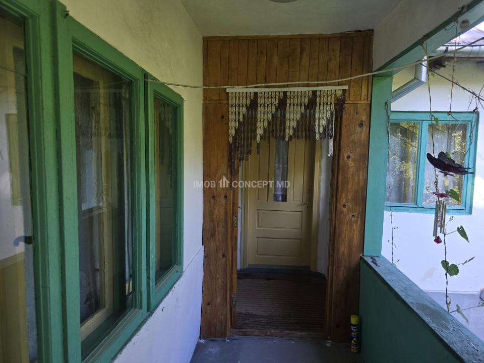Vanzare Casuta pitoreasca la padure, teren 3159mp, in Gogeasca
