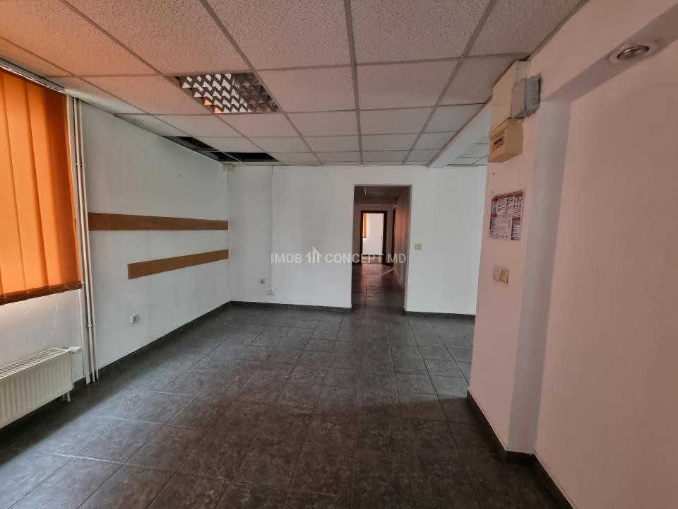 Vanzare Cladire comerciala si de birouri, zona Cina- Andrei Muresanu