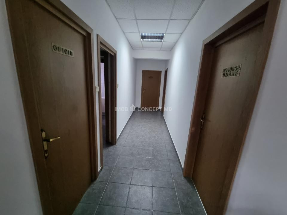 Vanzare Cladire comerciala si de birouri, zona Cina- Andrei Muresanu