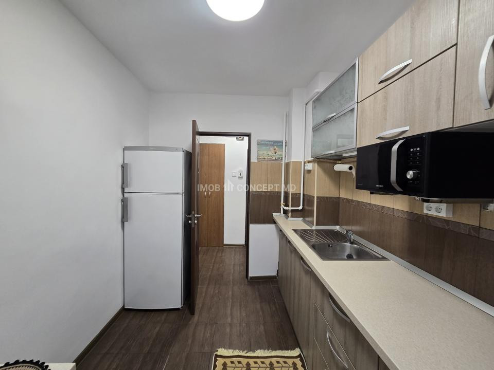 INCHIRIERE apartament 2 cam, modern, Nord-Cameliei
