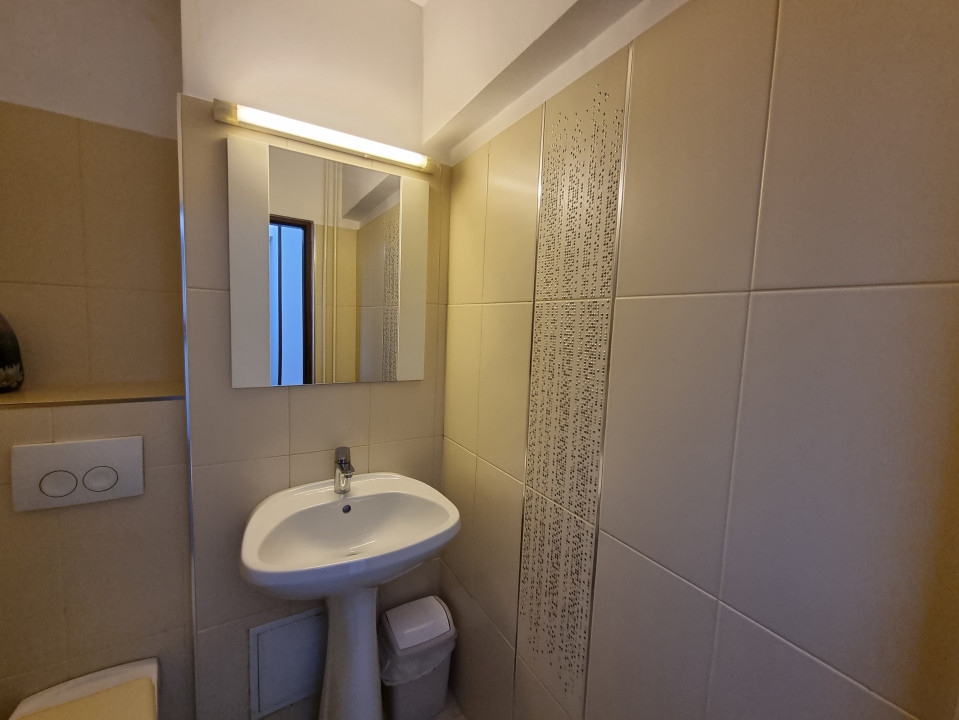 Apartament 3 camere de inchiriat in zona Ultracentrala