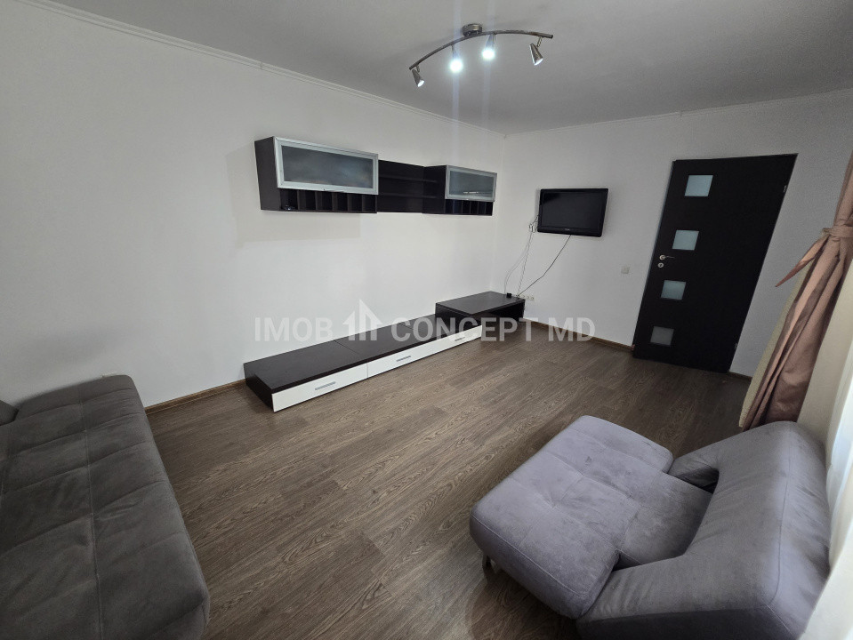 Inchiriere apartament 2 camere spatios in zona Republicii