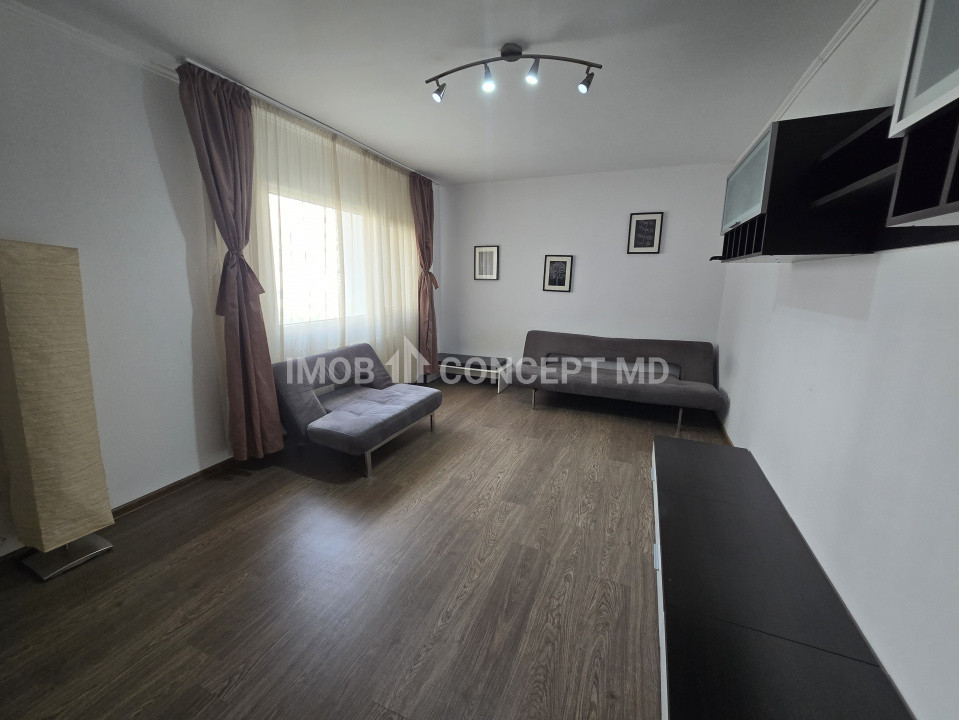 Inchiriere apartament 2 camere spatios in zona Republicii