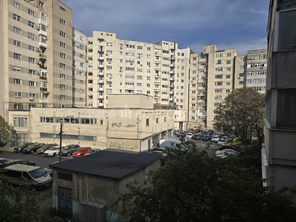 Inchiriere apartament 2 camere spatios in zona Republicii