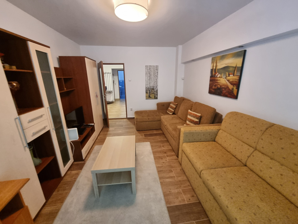 Inchiriere apartament 2 camere decomandat in zona Pta M Viteazul