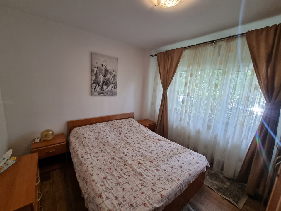 Inchiriere apartament 2 camere decomandat in zona Pta M Viteazul