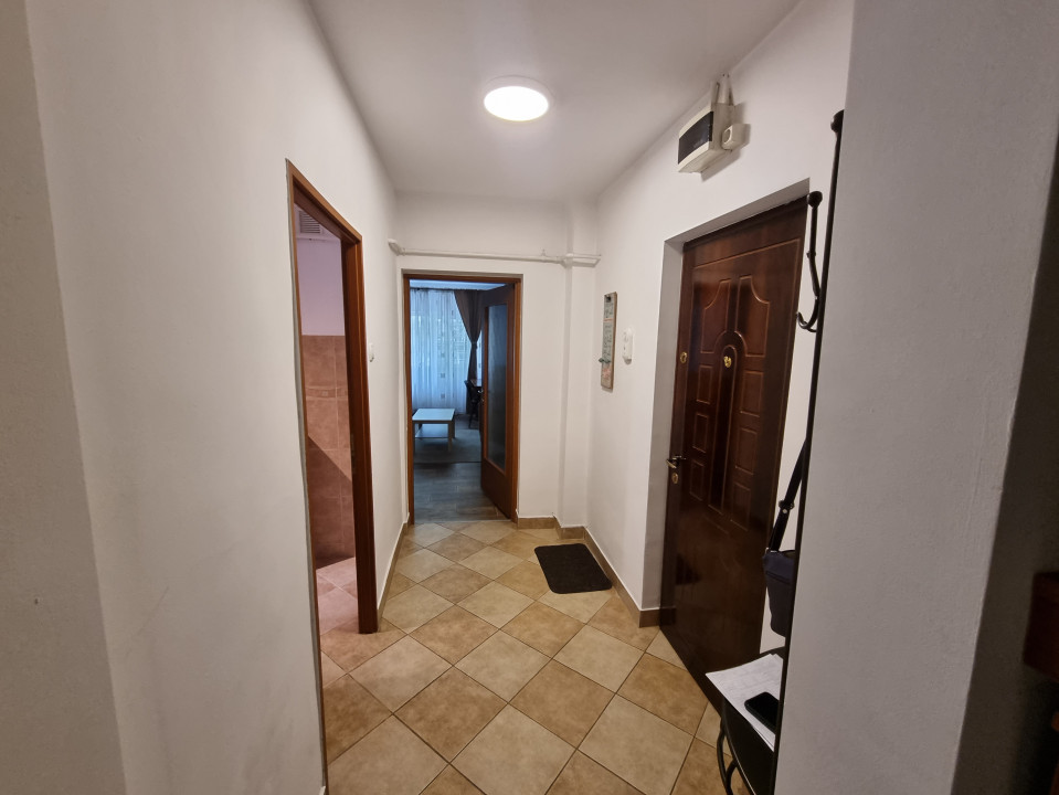 Inchiriere apartament 2 camere decomandat in zona Pta M Viteazul