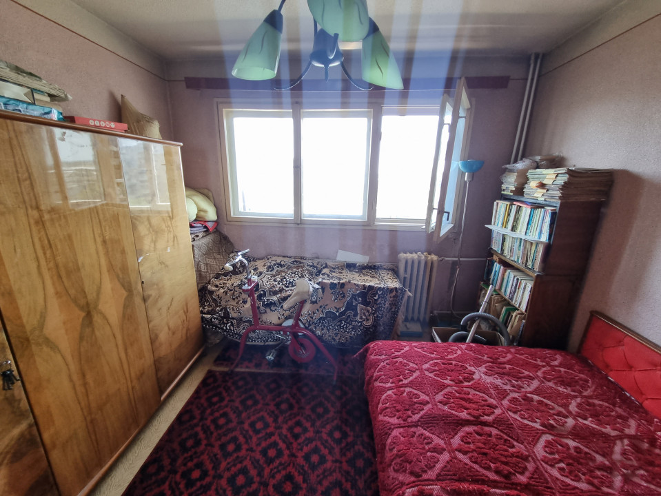 Vanzare cu pret bun, apartament 3 camere in Z. Marasesti-Sos Vestului