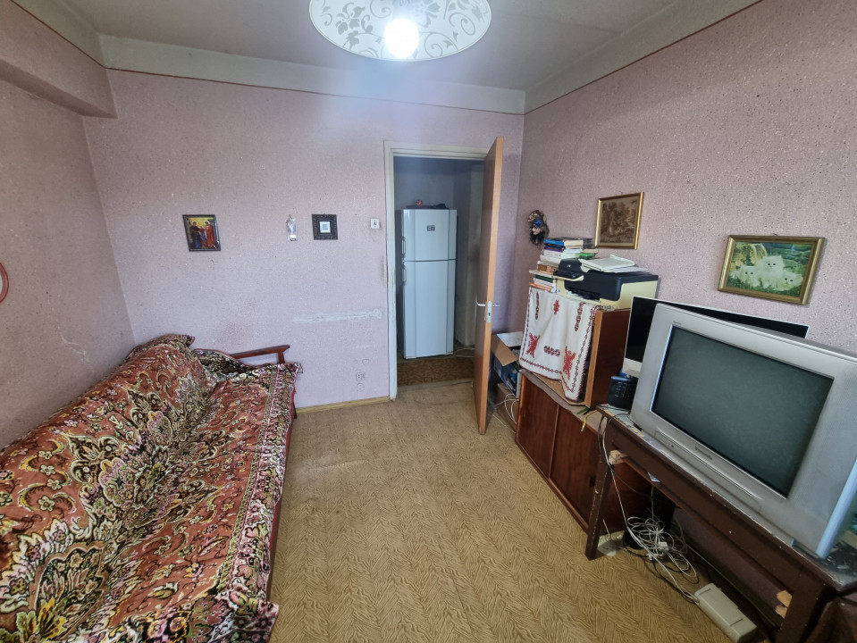 Vanzare cu pret bun, apartament 3 camere in Z. Marasesti-Sos Vestului